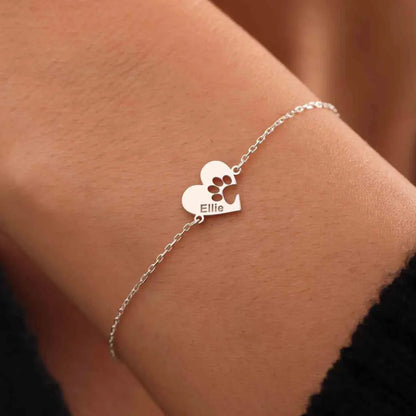 Bracelet personnalisé avec patte sur cœur et nom