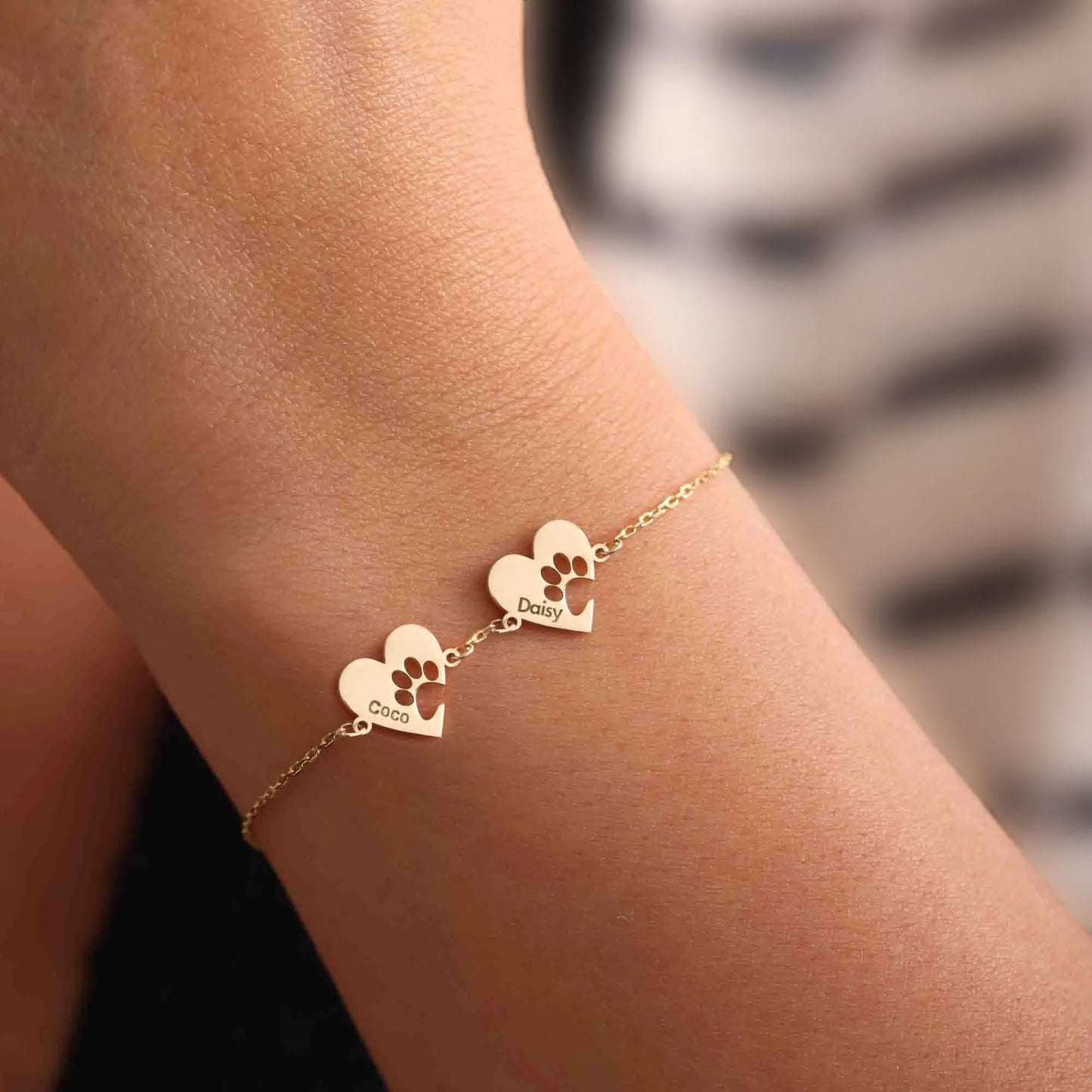 Bracelet personnalisé avec patte sur cœur et nom