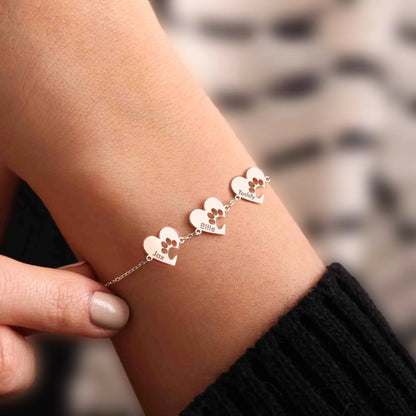 Bracelet personnalisé avec patte sur cœur et nom